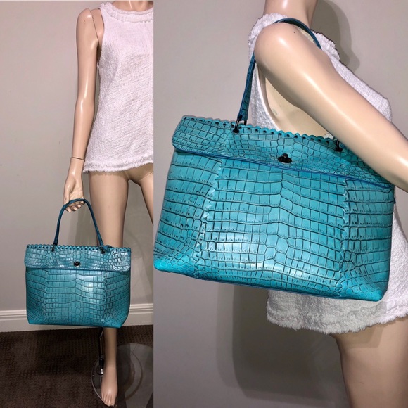 Bottega Veneta Crocodile Cocolave Tote - Picture 3 of 15